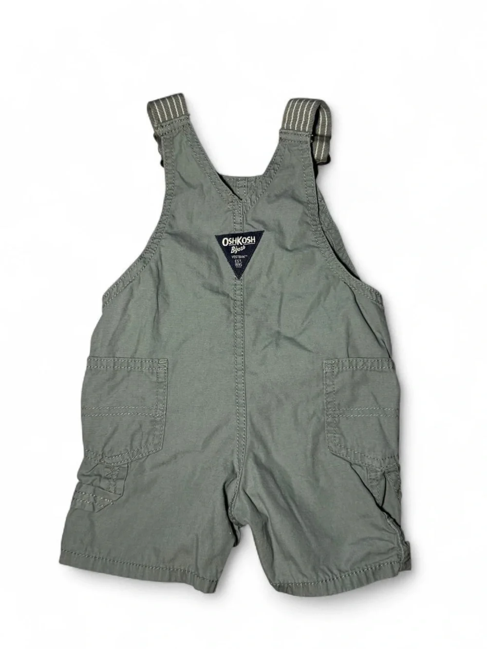 OshKosh B'gosh cotton green overall shorts with snaps 12 months🔹